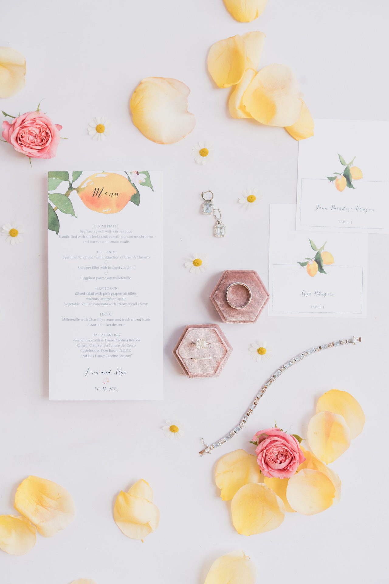 Stationery color pastello per matrimonio in Toscana