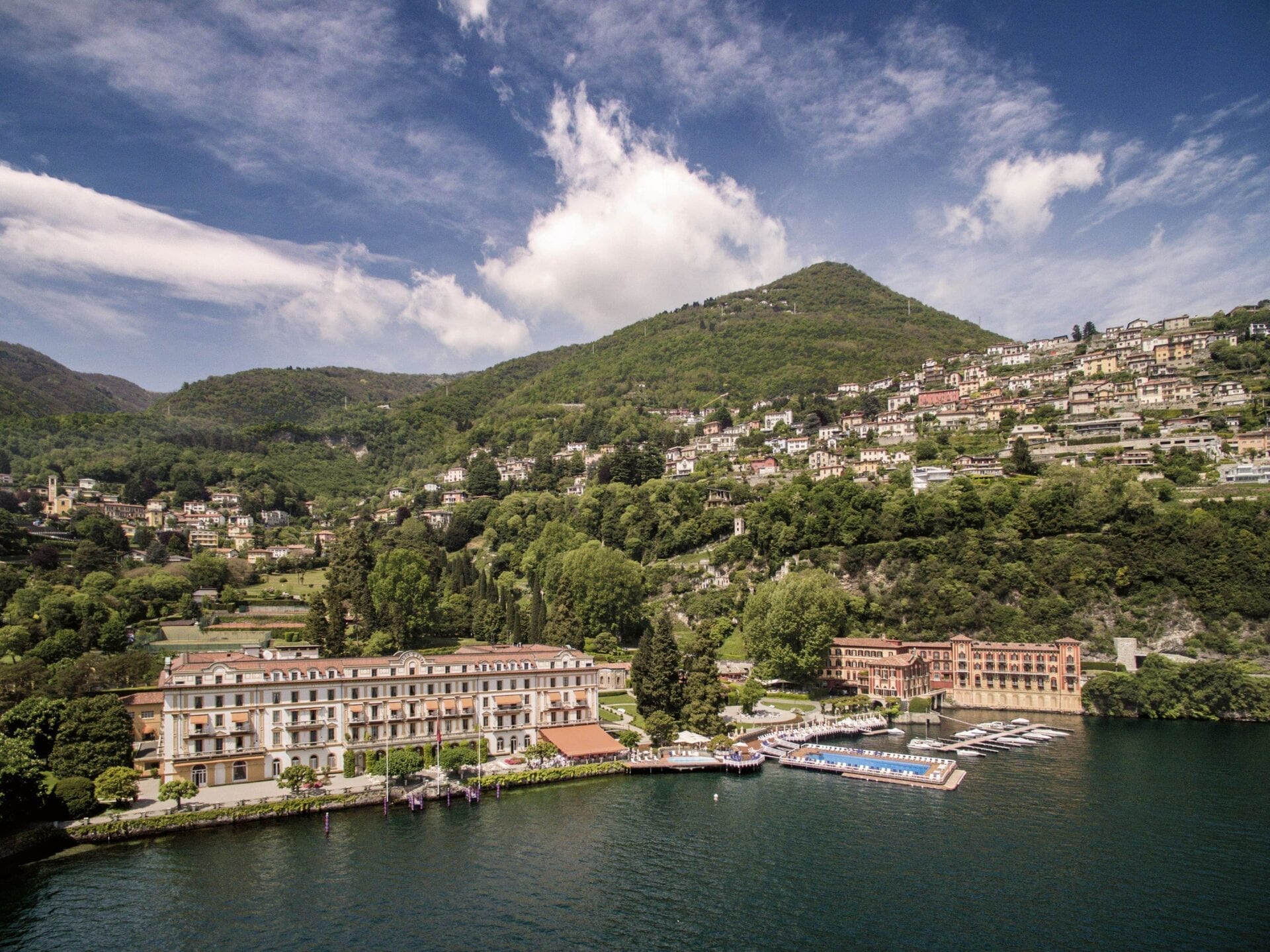 panorama lago di como con villa d'este