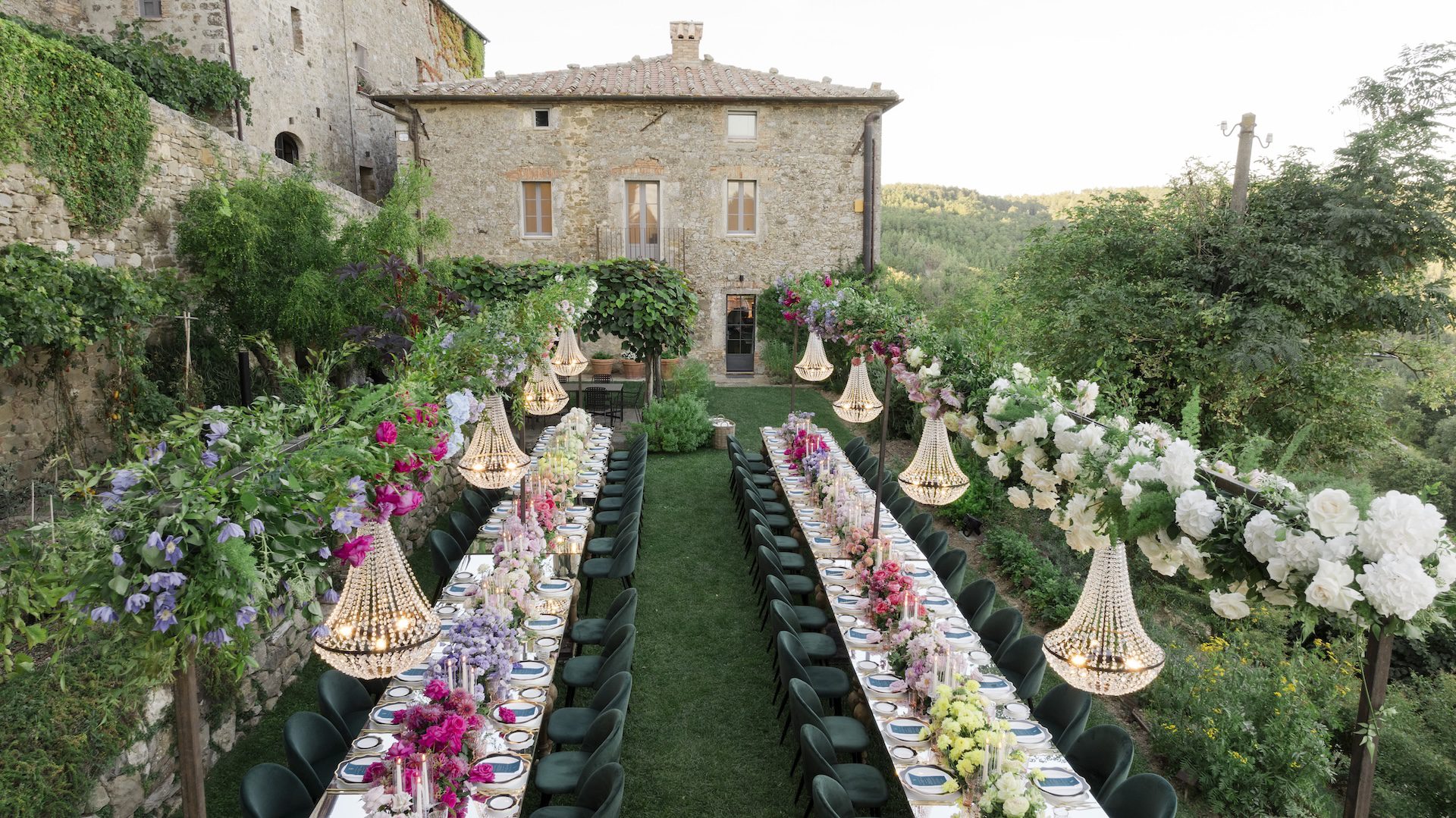 Amazing setup for a wedding in Tuscany, Siena