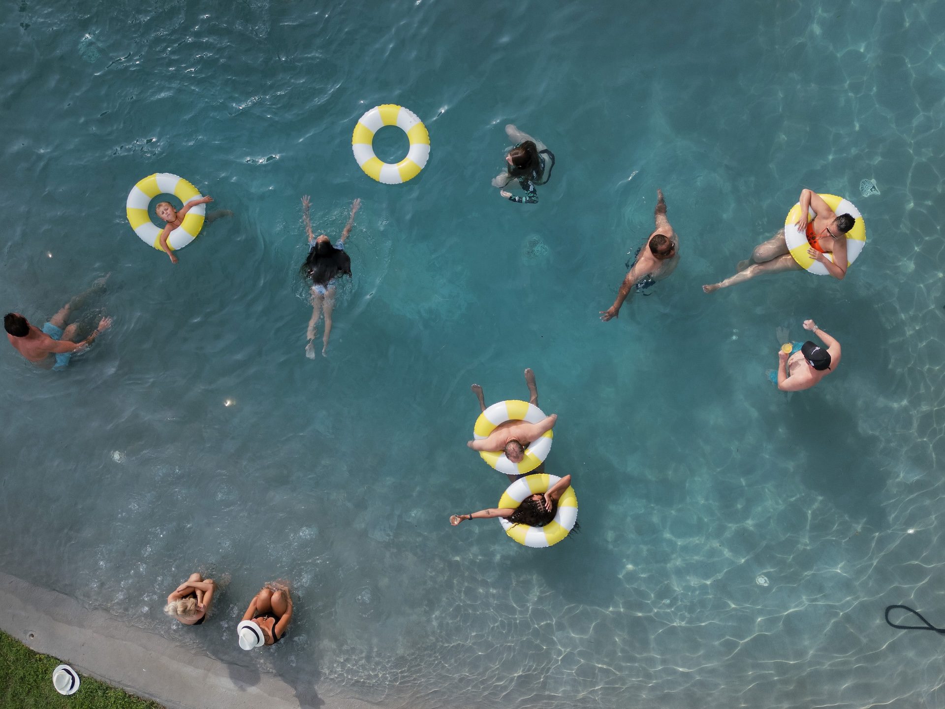 Pool party di matrimonio in Costiera Amalfitana